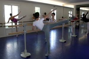balance in arabesque